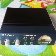 Bán PreSonus TubePre V2 + 2 bóng tube, giá 4tr